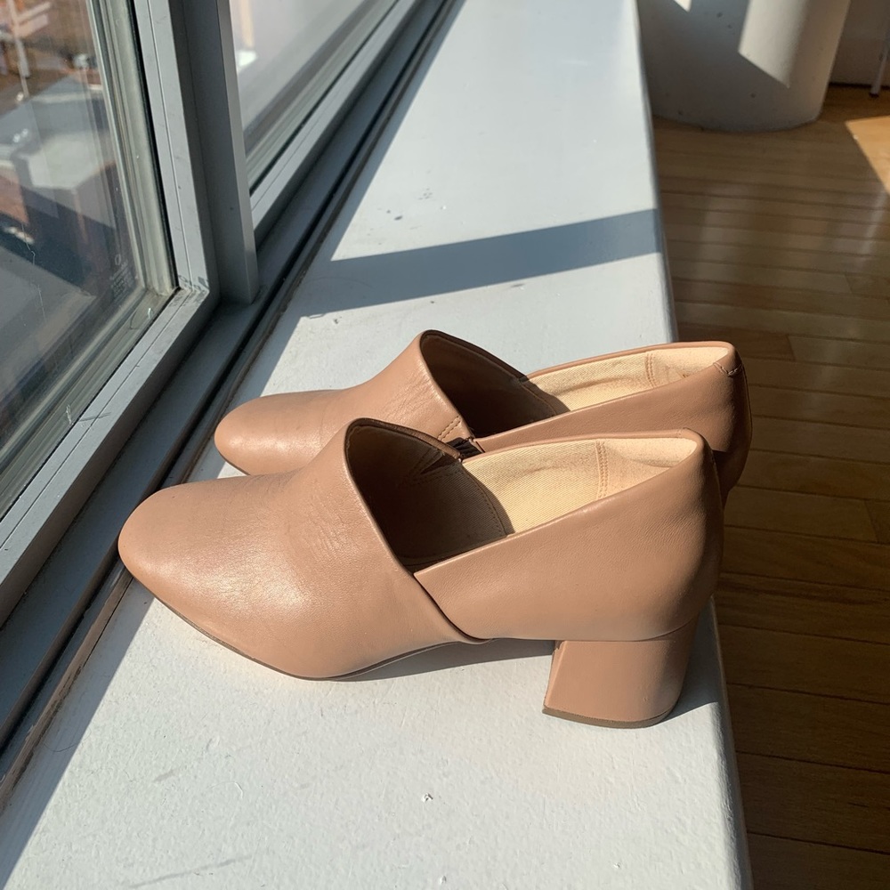 Nude Clarks heels